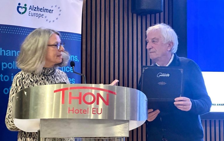 Peter Gaymann bei der Verleihung des Anti-Stigma Awards